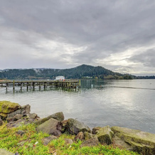 Walk to Marina: Tillamook Bay Apt w/ Water Views!, Garibaldi — photo 2
