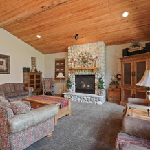 5 Vine Maple 6 Bedroom Home by Redawning, Sunriver — photo 3
