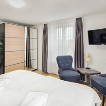 VISIMO Apartments Felsenstrasse St Gallen - Elegant heritage building in a quiet neighbourhood, St. Gallen — photo 3