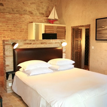 Relais du Silence Hôtel Universitaire du mieux-être au Mas de Fontefiguières, Forcalquier — photo 3
