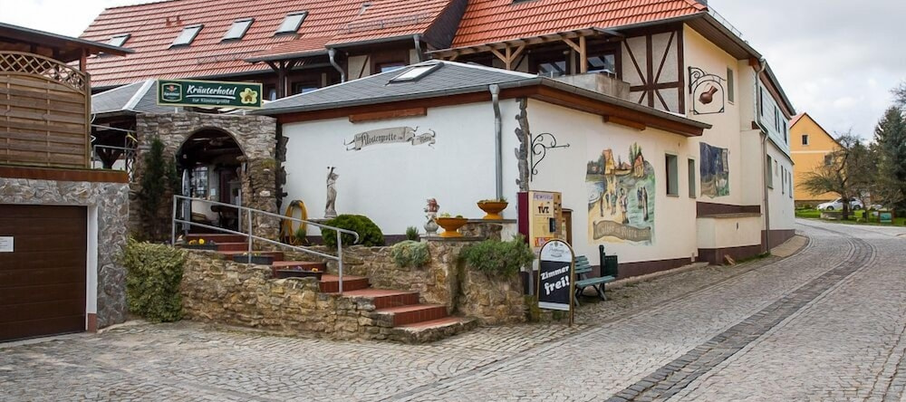 Kräuterhotel Garni zur Klostergrotte, 格拉姆梅塔尔 — 照片 1