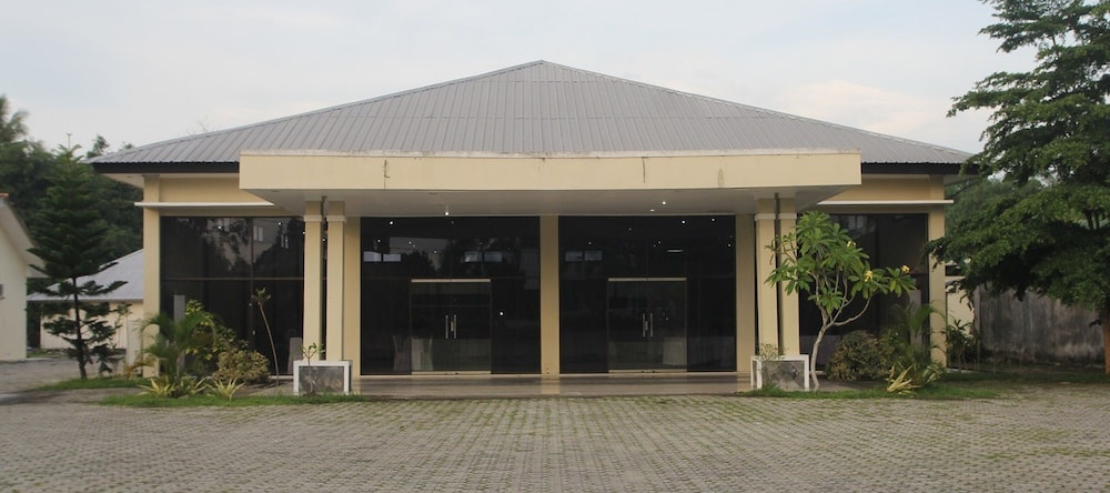 OYO 2146 Hotel St 12, Sungailiat — photo 1