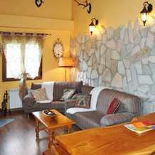 Rustic, 3-bedroom House in Villamanín With a Furnished Terrace, Garden, Villamanin — photo 4