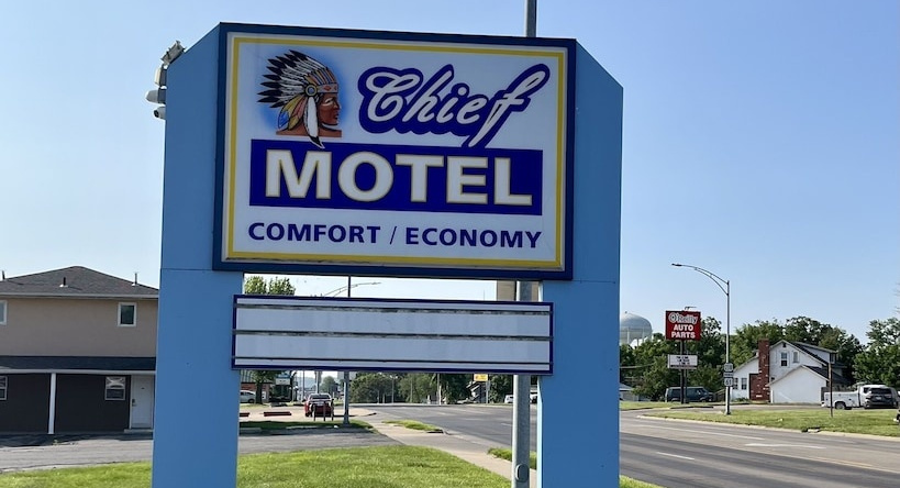 Chief Motel, Keokuk — photo 1