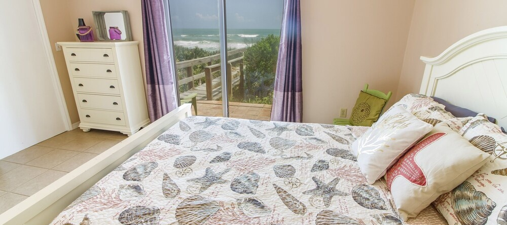 Dreaming Dunes - Four Bedroom Home, Flagler Beach — photo 1