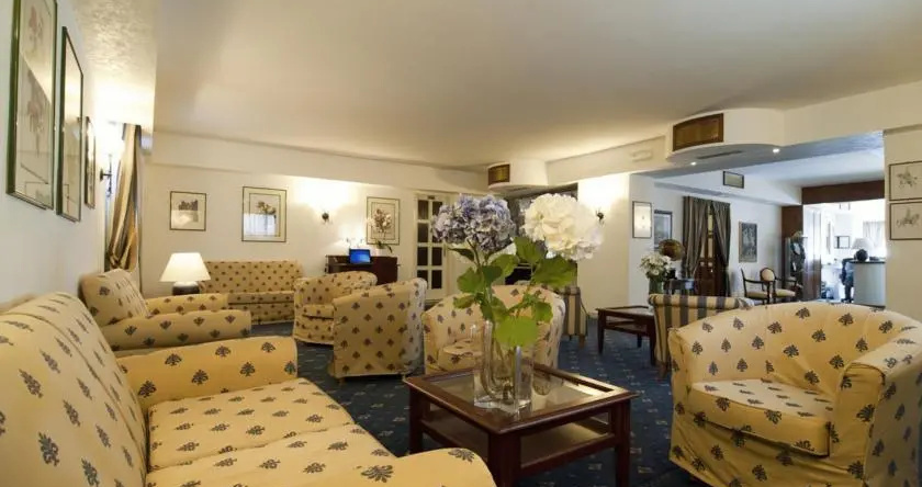 Fedeli Hotel, 特雷维尼亚诺罗马诺 — 照片 1