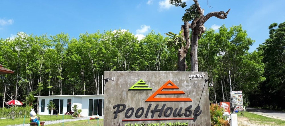 Pool House Lanska, Lan Saka — photo 1