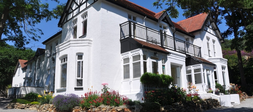 Sychnant Pass Country House, Henryd — photo 1
