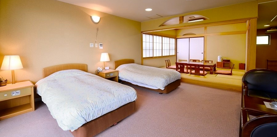 Iwaki No Sato Onigajo, Iwaki — photo 1