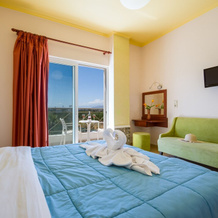 Paradice Holidays For 3, Ставрос — фото 2