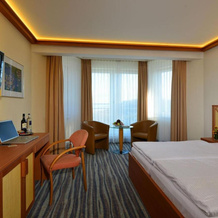 Strandhotel Seerose, 洛丁 — 照片 3