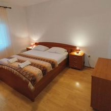 Apartments Josef, Veli Rat — photo 4