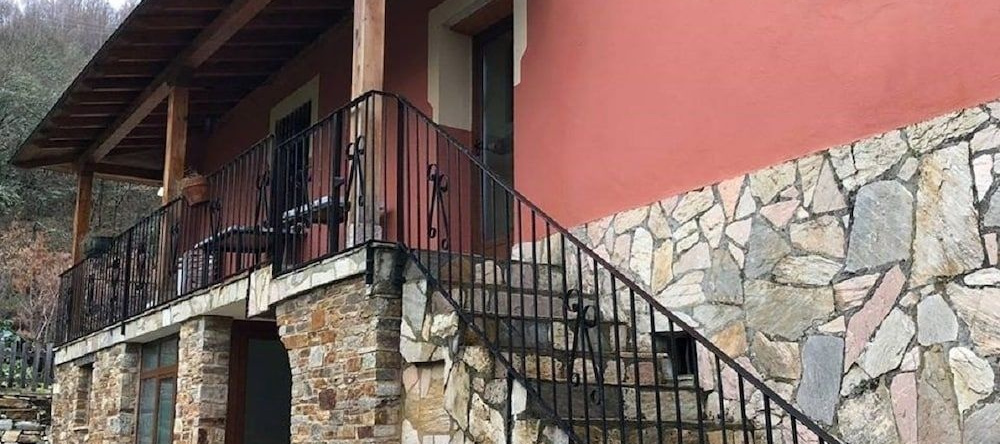 El Rincón De Pin - Hostel, Вега-де-Валькарсе — фото 1