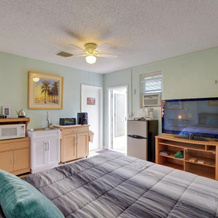 Convenient Sarasota Studio w/ Lush Backyard!, 惠特菲尔德庄园 — 照片 4