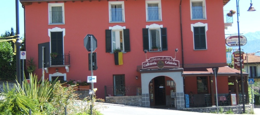 Azzano Holidays Bed & Breakfast, Mezzegra — photo 1