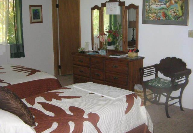 Holmes' Sweet Home Bed and Breakfast, 希洛 — 照片 1