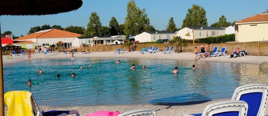 Camping-Caravaning L'Evasion, 朗德维耶 — 照片 1