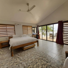 The Coral Beach Club, 连 — 照片 4