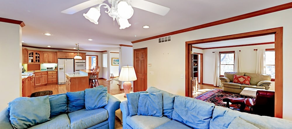 Cape Cod Bay - 4 Br Home, Eastham — photo 1