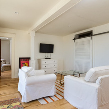 3br W/ Hot Tub, Patio & Ocean View, Close To Beach 3 Bedroom Home, Summerland — photo 3