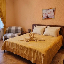 Delyuks s balkonom Apartment, Sevastopol — photo 4