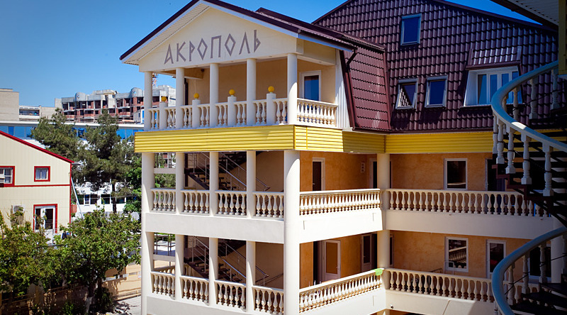 Akropol Guest house, 迪夫诺莫尔斯科耶 — 照片 1