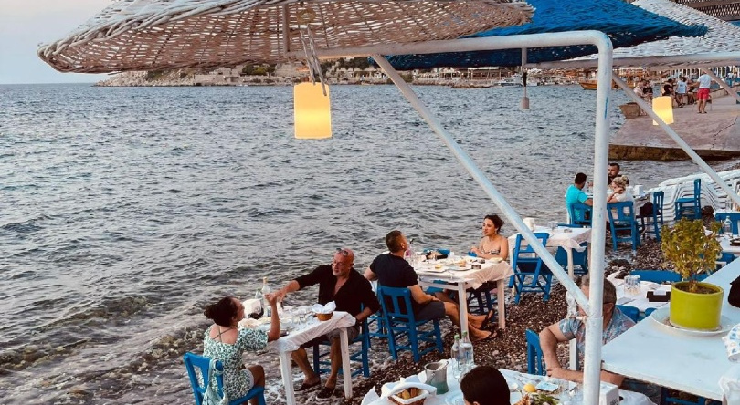 Giritli Rum Meyhanesi & Butik Otel, Karaburun — photo 1