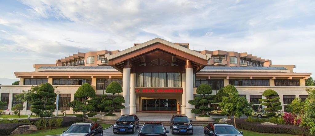 Jing Cheng Earthsea SPA Holiday Center - Ruili, 德宏 — 照片 1
