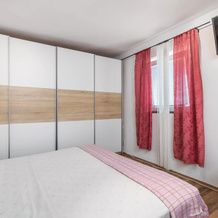 Beautiful Home In Lukovo Sugarje With Wifi And 1 Bedrooms, Луково-Шугарье — фото 3
