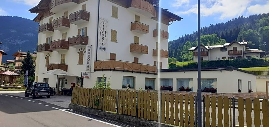 Hotel Aurora, 卡韦达戈 — 照片 1