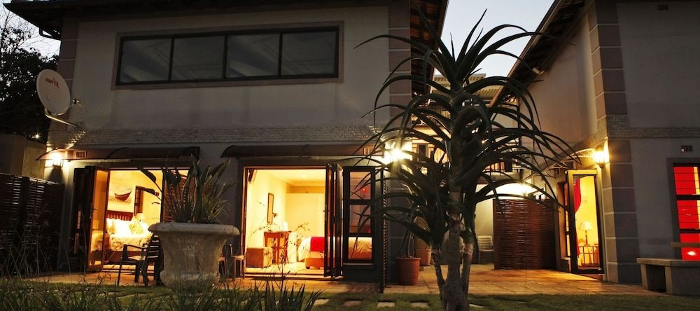 Aloes No.21, Уорнер Бич — фото 1