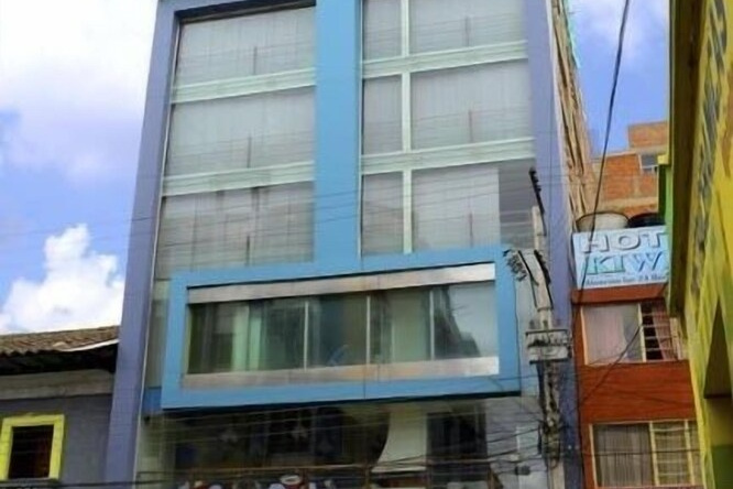 Hotel Torre De Cristal, 伊皮亚莱斯 — 照片 1
