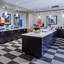 Hampton Inn & Suites Lake Jackson-Clute, Клат — фото 3