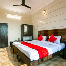 OYO Flagship 62747 Hotel Sarika, Neral — photo 2