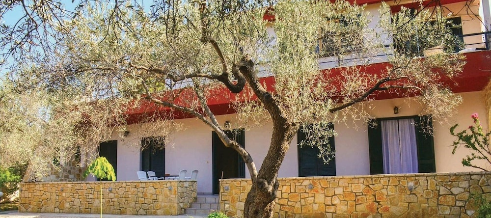 Beautiful Apartment In Nafplion With 3 Bedrooms, Ирия — фото 1