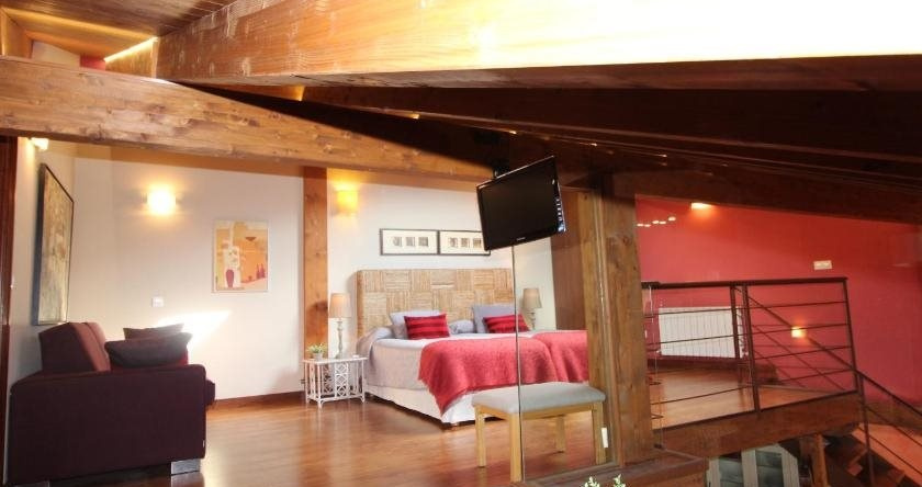 Apartamentos Turísticos Ezcaray, 埃斯卡赖 — 照片 1