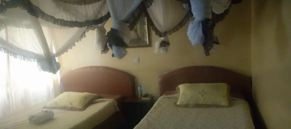 Homa Bay Tourist Hotel, Homa Bay — photo 1