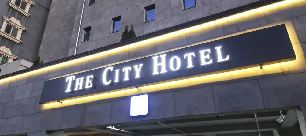 The City Hotel, 普埃 — 照片 1