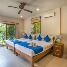 Lovina Beachhouse Villas, 卡利科布克布克 — 照片 2