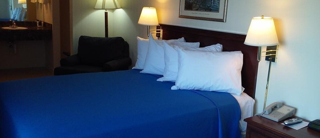 Main Street Lodge and Suites, Port Huron — photo 1