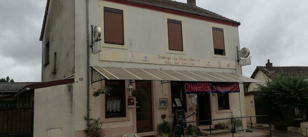 Auberge du Vieux Moulin, 勒布勒伊 — 照片 1