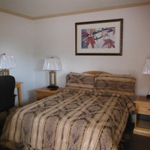 Tumbler Ridge Inn, Tumbler Ridge — photo 2
