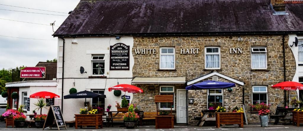 The White Hart Inn, Llandeilo — photo 1
