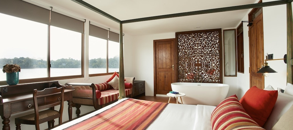 Flow by The Amber Collection - Luxury River Cruises in Sri Lanka, 莫拉图瓦 — 照片 1