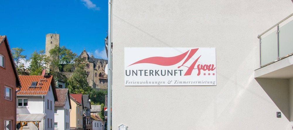 Unterkunft4You Ferienhaus Am Schloss, 乌辛根 — 照片 1