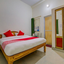 Oyo 13490 Hotel Aniket, Бихта — фото 4