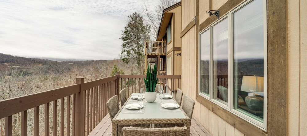 Sugar Mountain Chalet W/ Hot Tub & Ski Shuttle!, Шугар-Маунтин — фото 1