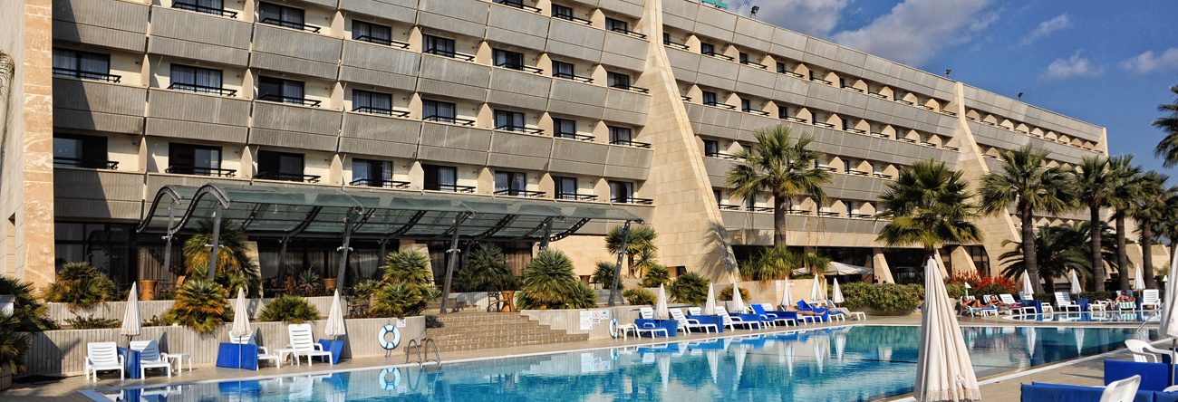 Palm Beach Hotel & Bungalows, Larnaca — photo 1