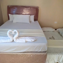 Hana-Natsu Resorts Pool, Morong — photo 4