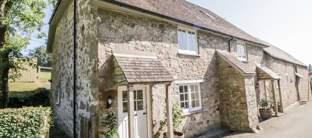 Spinsters Rock Cottage, Exeter — photo 1